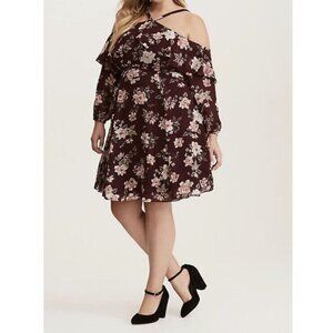 Torrid Womens Floral Cold Shoulder Skater Dress Burgundy Wine Ruffle size 14